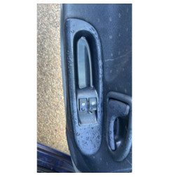 Etrier avant gauche (freinage) RENAULT CLIO 2