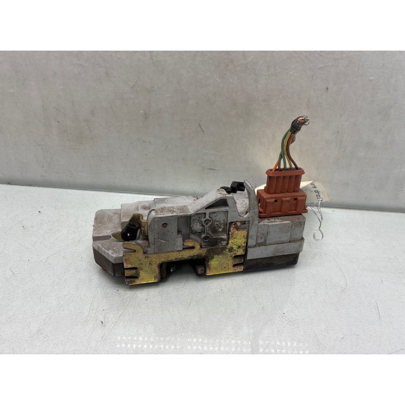 Serrure arriere droit PEUGEOT 206 Photo n°1