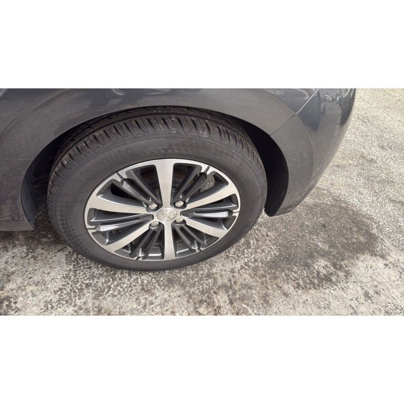 Antenne PEUGEOT 208 1 Photo n°18