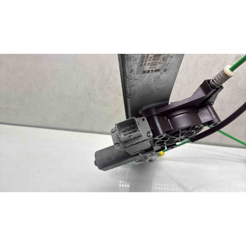 Leve vitre electrique avant gauche OPEL CORSA E Photo n°4