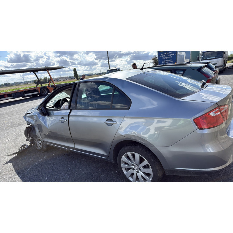 Compresseur clim SEAT TOLEDO 4 Photo n°10