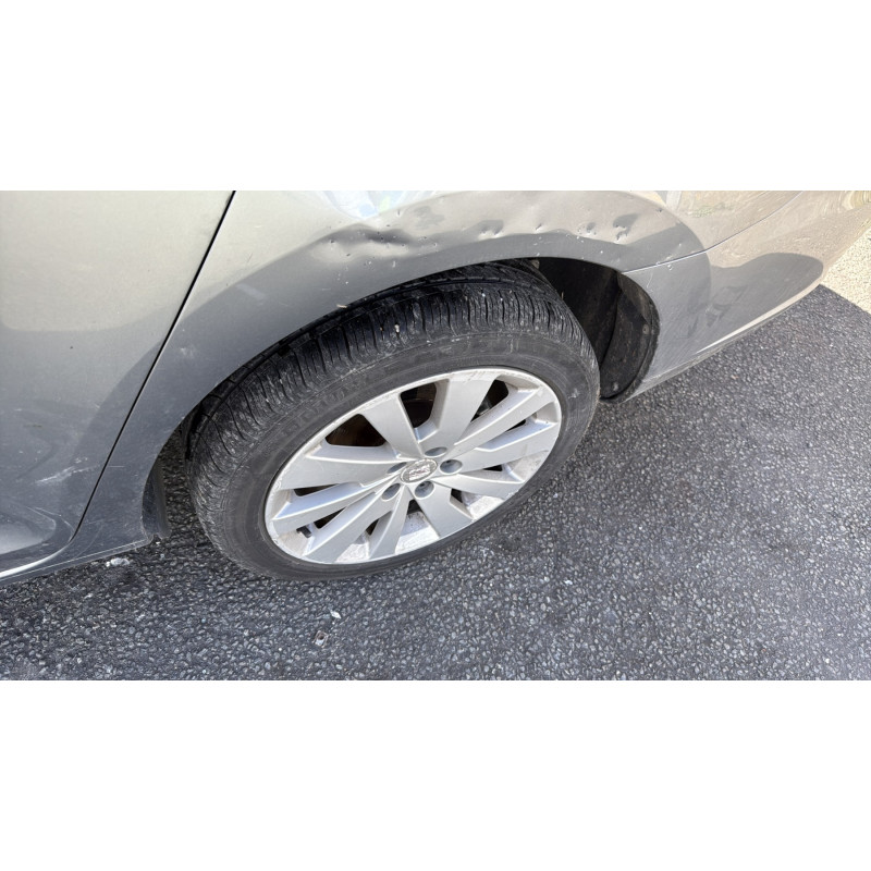 Compresseur clim SEAT TOLEDO 4 Photo n°17