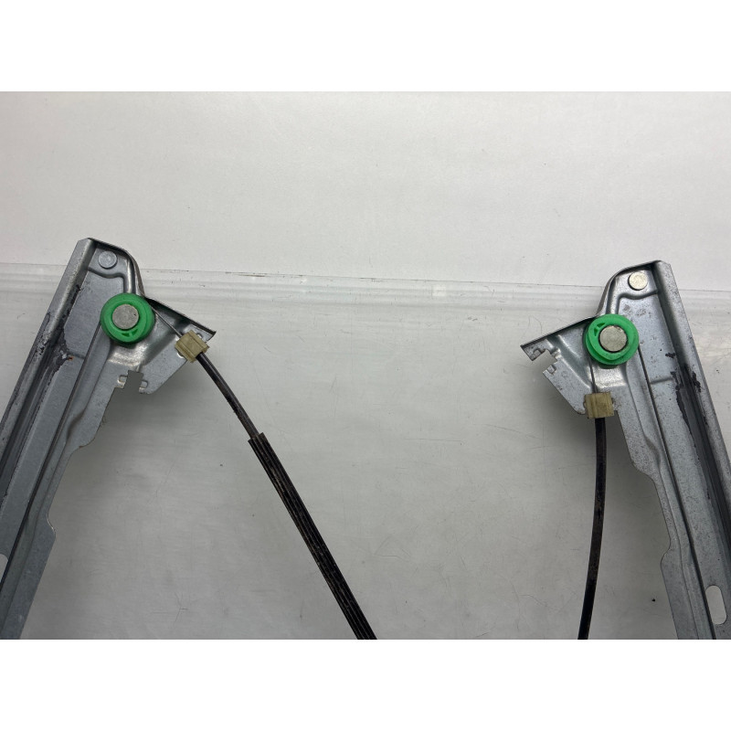 Leve vitre electrique avant gauche MERCEDES VITO 639 Photo n°2
