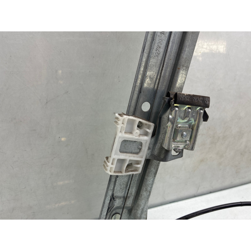 Leve vitre electrique avant gauche MERCEDES VITO 639 Photo n°3