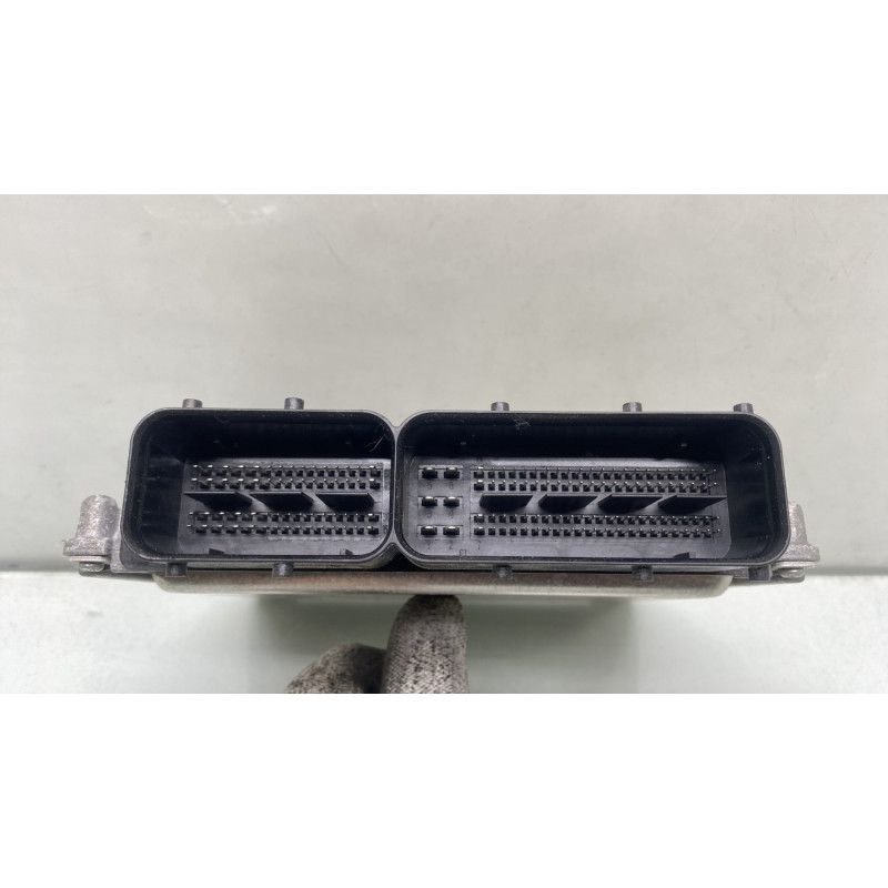 Calculateur moteur VOLKSWAGEN POLO 6 Photo n°3