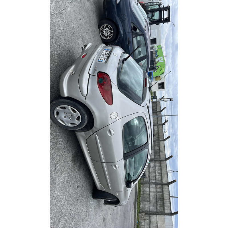 Etrier avant droit (freinage) PEUGEOT 206 Photo n°8