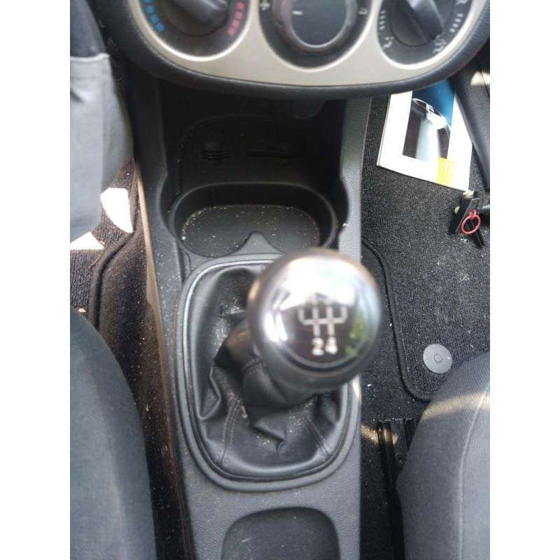 Etrier avant droit (freinage) OPEL CORSA D Photo n°10
