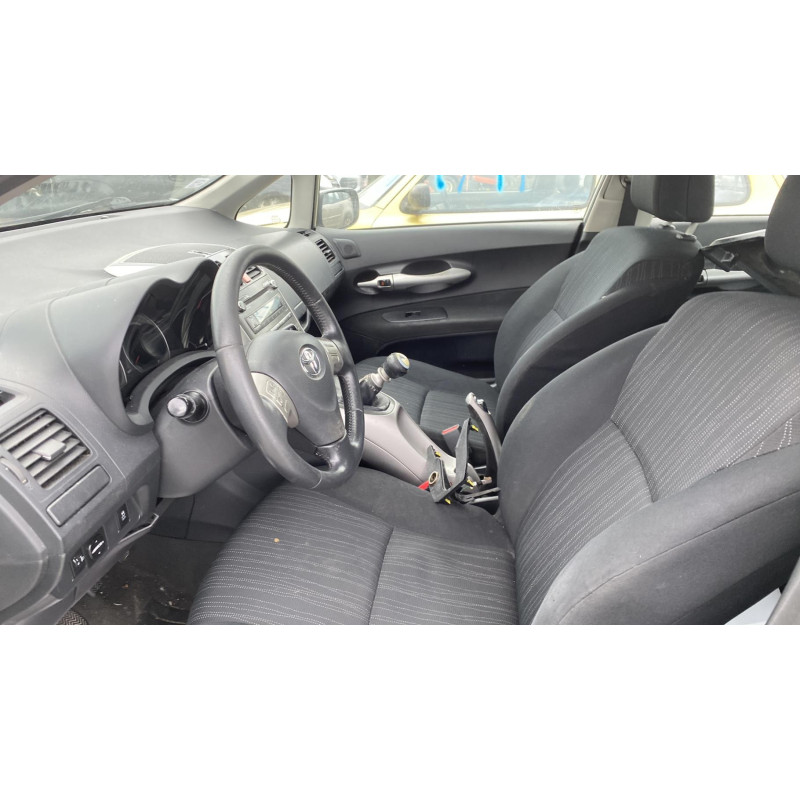 Etrier avant gauche (freinage) TOYOTA AURIS 1 Photo n°19