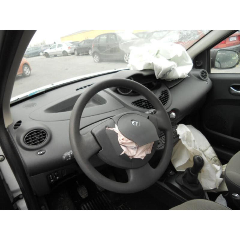 Etrier avant gauche (freinage) RENAULT TWINGO 2 Photo n°9