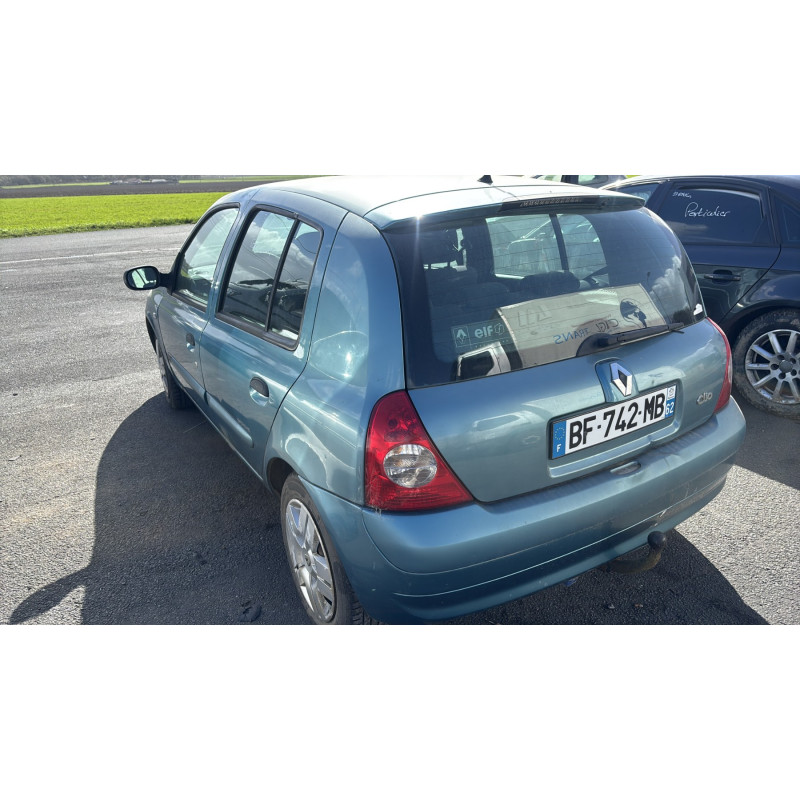 Becquet RENAULT CLIO 2 Photo n°8