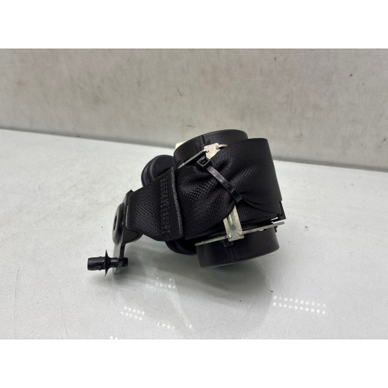 Ceinture arriere droit TOYOTA VERSO-S Photo n°2