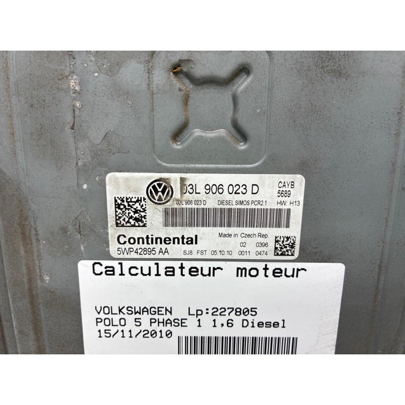 Calculateur moteur VOLKSWAGEN POLO 5 Photo n°2