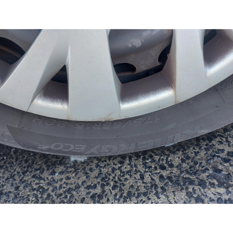 Etrier avant gauche (freinage) TOYOTA YARIS 3 Photo n°14