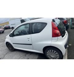 Leve vitre electrique avant gauche PEUGEOT 107