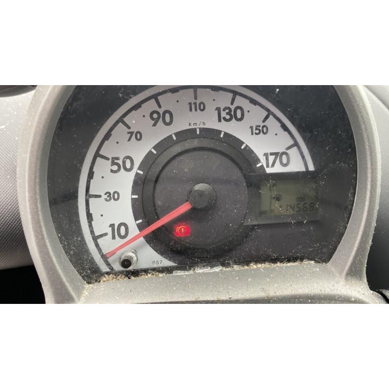 Leve vitre electrique avant gauche PEUGEOT 107 Photo n°19
