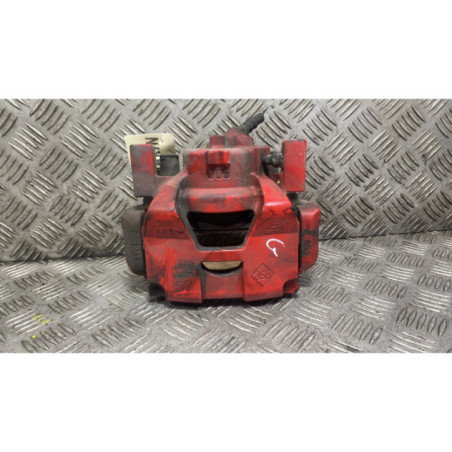 Etrier avant gauche (freinage) RENAULT CLIO 4