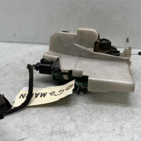 Serrure avant droit VOLKSWAGEN GOLF 4