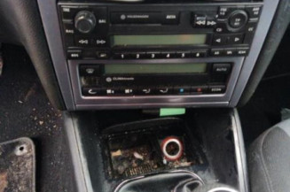 Serrure avant droit VOLKSWAGEN GOLF 4