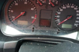Serrure avant droit VOLKSWAGEN GOLF 4