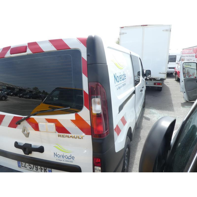 Etrier avant droit (freinage) RENAULT TRAFIC 3 COURT Photo n°8