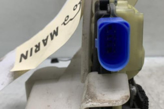 Serrure avant droit VOLKSWAGEN POLO 4