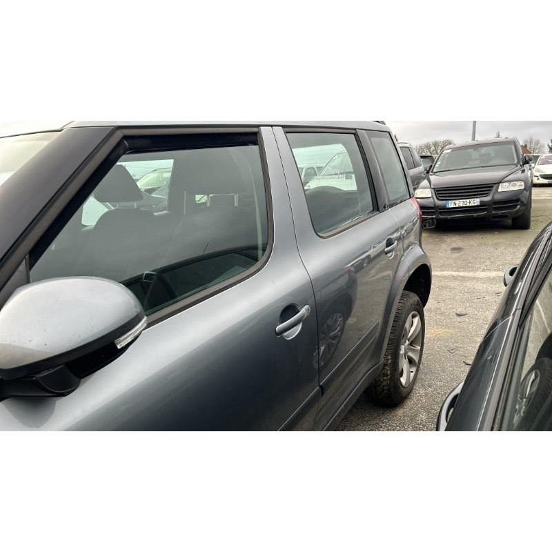 Etrier avant gauche (freinage) SKODA YETI Photo n°11