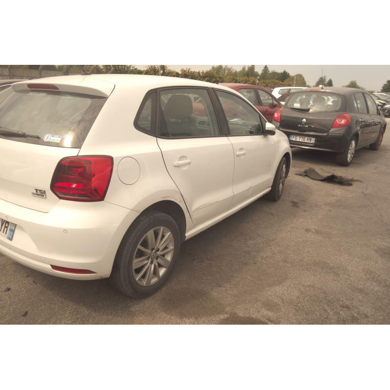 Etrier avant droit (freinage) VOLKSWAGEN POLO 5 Photo n°6