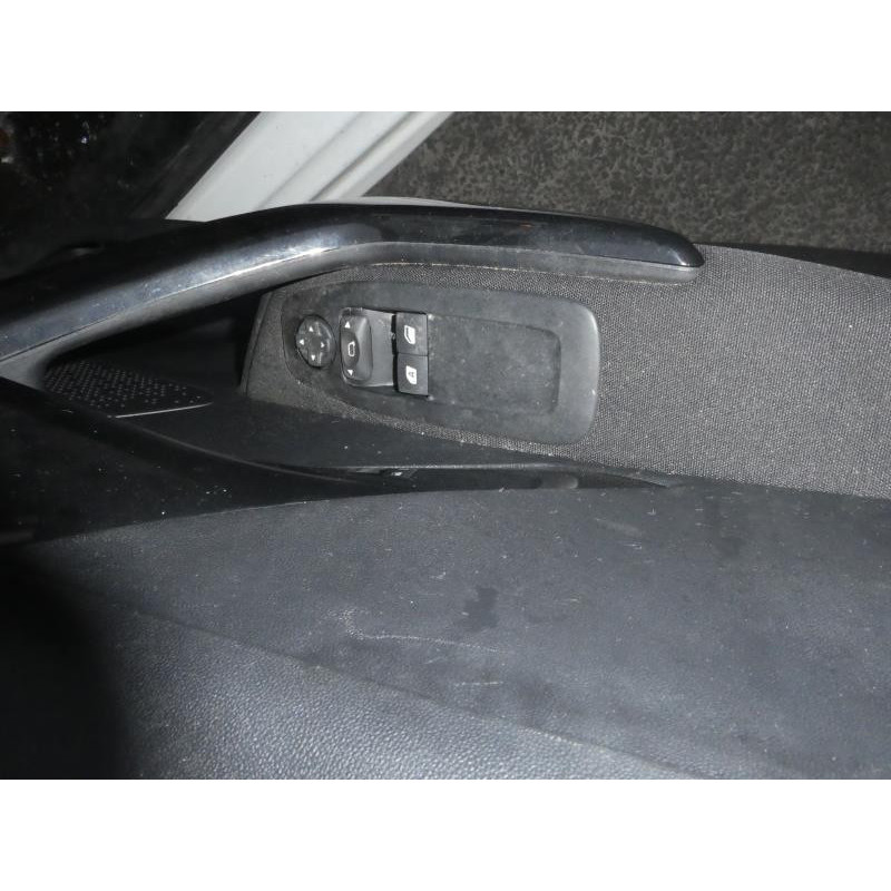 Etrier avant droit (freinage) PEUGEOT 208 1 Photo n°9