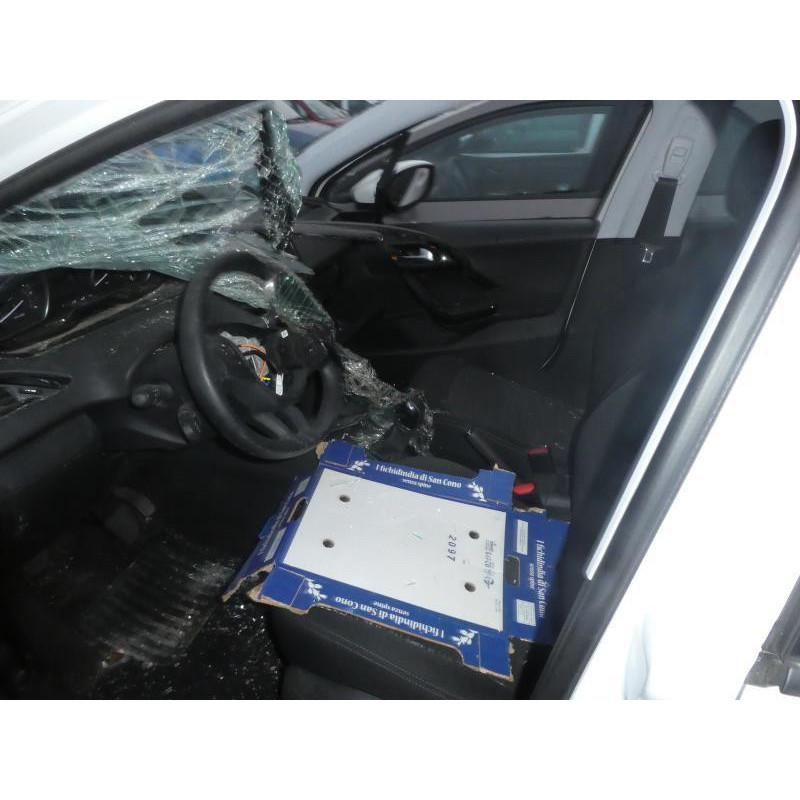 Etrier avant gauche (freinage) PEUGEOT 208 1 Photo n°8