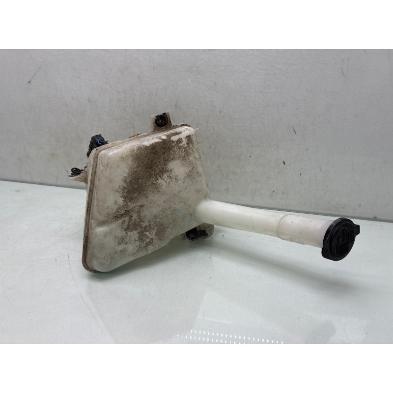 Vase de lave glace TOYOTA VERSO-S Photo n°4
