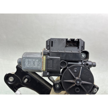 Leve vitre electrique avant gauche VOLKSWAGEN POLO 5