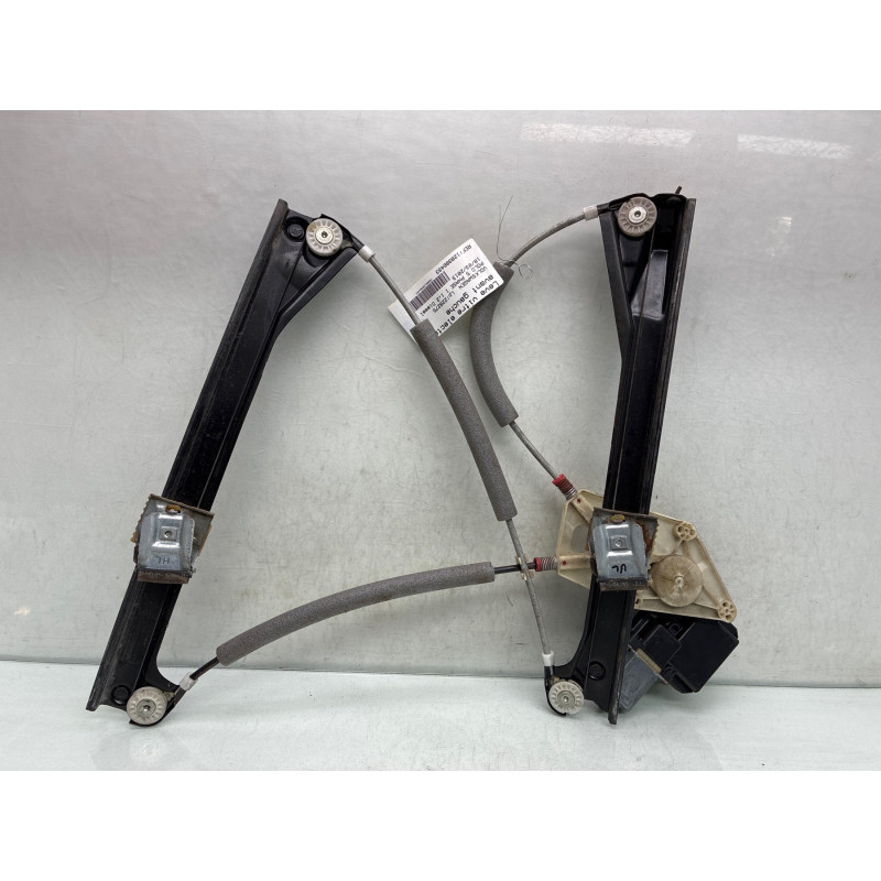 Leve vitre electrique avant gauche VOLKSWAGEN POLO 5 Photo n°5