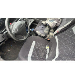 Serrure avant droit FORD FIESTA 4