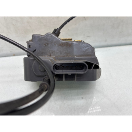 Serrure arriere droit RENAULT SCENIC 2