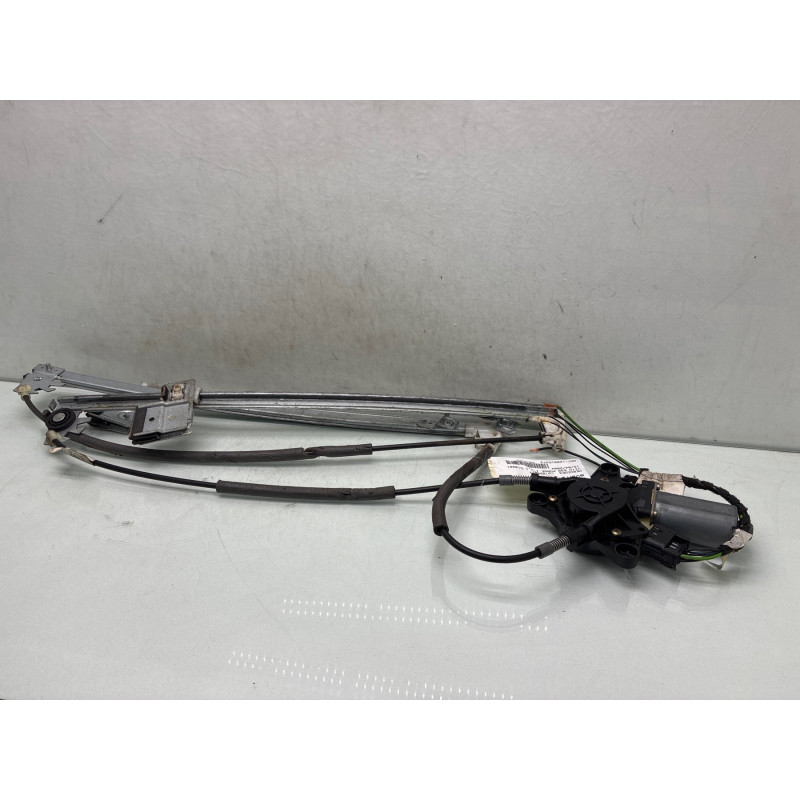 Leve vitre electrique avant gauche MERCEDES VITO 639 Photo n°4