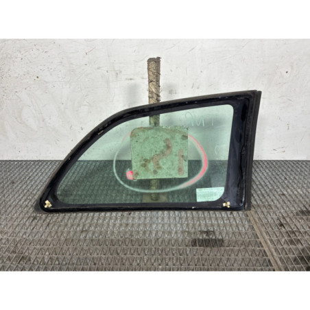Custode arriere gauche TOYOTA YARIS 2