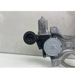Leve vitre electrique avant droit TOYOTA YARIS 2