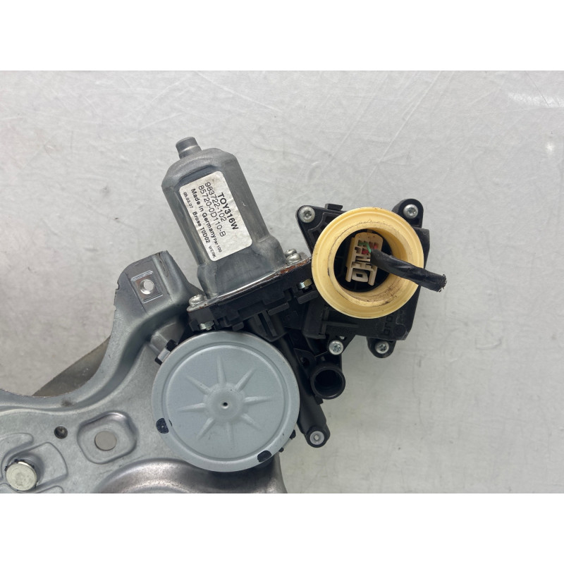 Leve vitre electrique avant gauche TOYOTA YARIS 2 Photo n°2