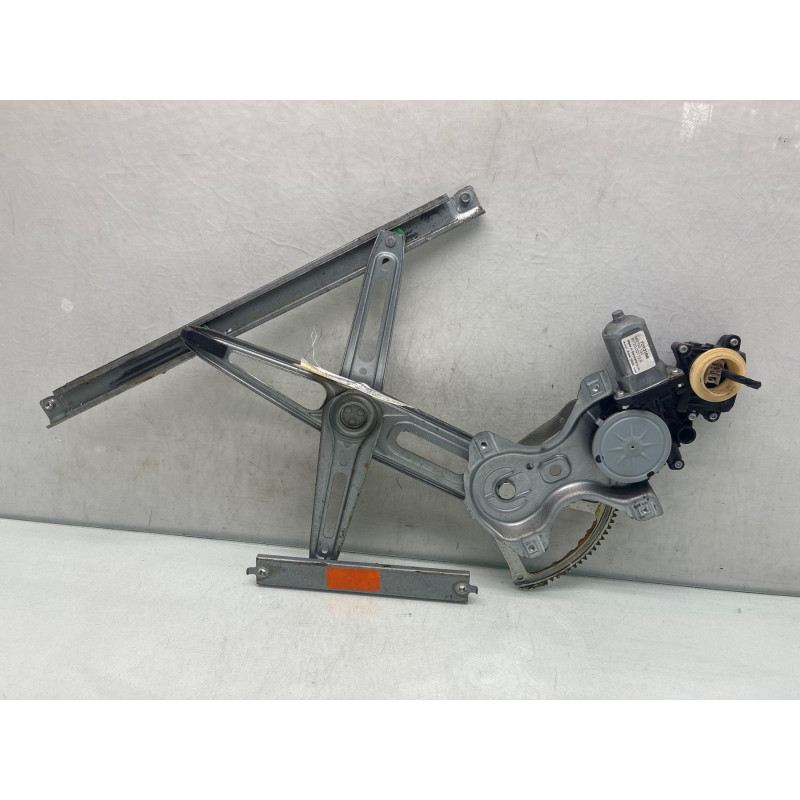 Leve vitre electrique avant gauche TOYOTA YARIS 2 Photo n°3