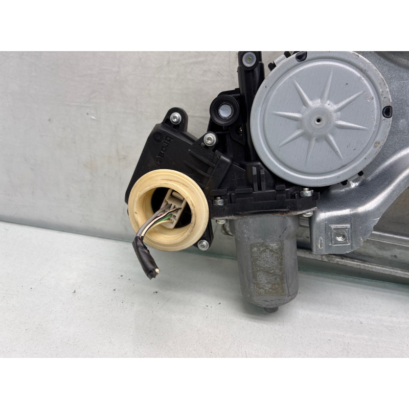 Leve vitre electrique avant gauche TOYOTA AURIS 1 Photo n°3