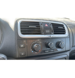 Vitre avant droit SKODA FABIA 2