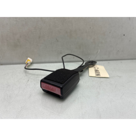 Attache ceinture avant droit PEUGEOT 407 Photo n°1