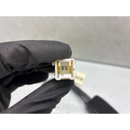 Attache ceinture avant droit PEUGEOT 407