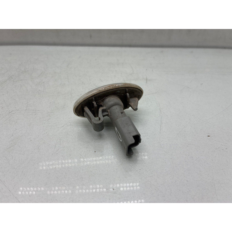 Repetiteur clignotant avant droit  (Feux) PEUGEOT 407 Photo n°2