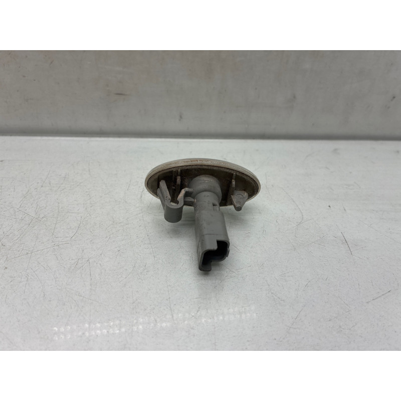Repetiteur clignotant avant gauche (Feux) PEUGEOT 407 Photo n°4