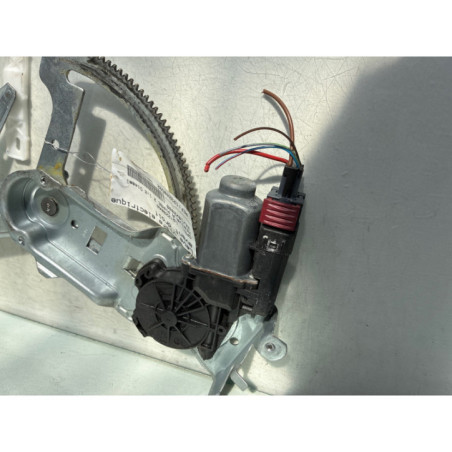 Leve vitre electrique avant droit OPEL MERIVA A Photo n°1