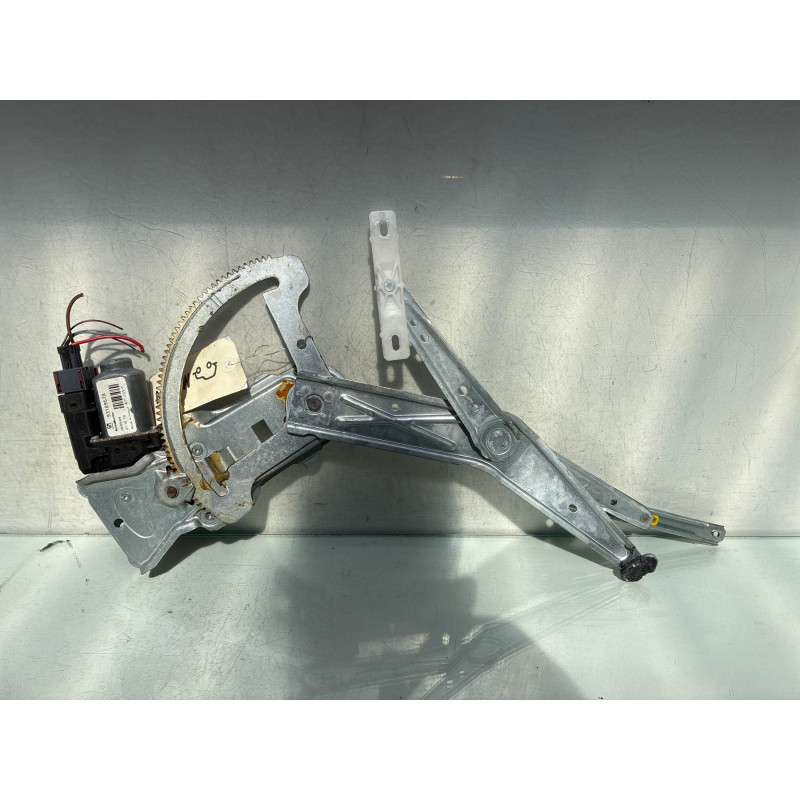 Leve vitre electrique avant droit OPEL MERIVA A Photo n°4