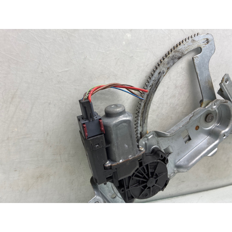 Leve vitre electrique avant gauche OPEL MERIVA A Photo n°4