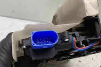 Serrure avant gauche VOLKSWAGEN GOLF 5