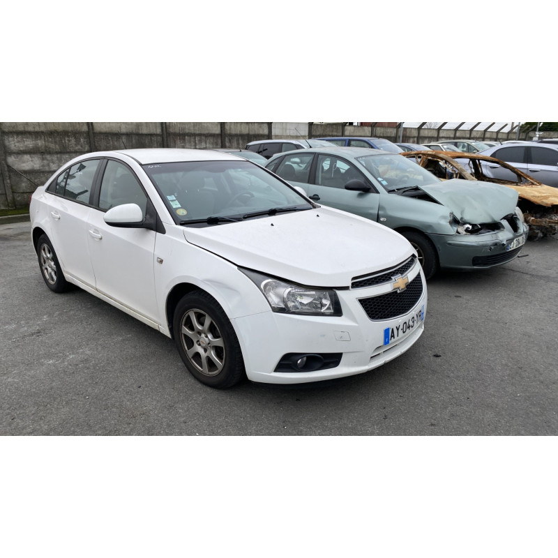 Capot CHEVROLET CRUZE Photo n°6